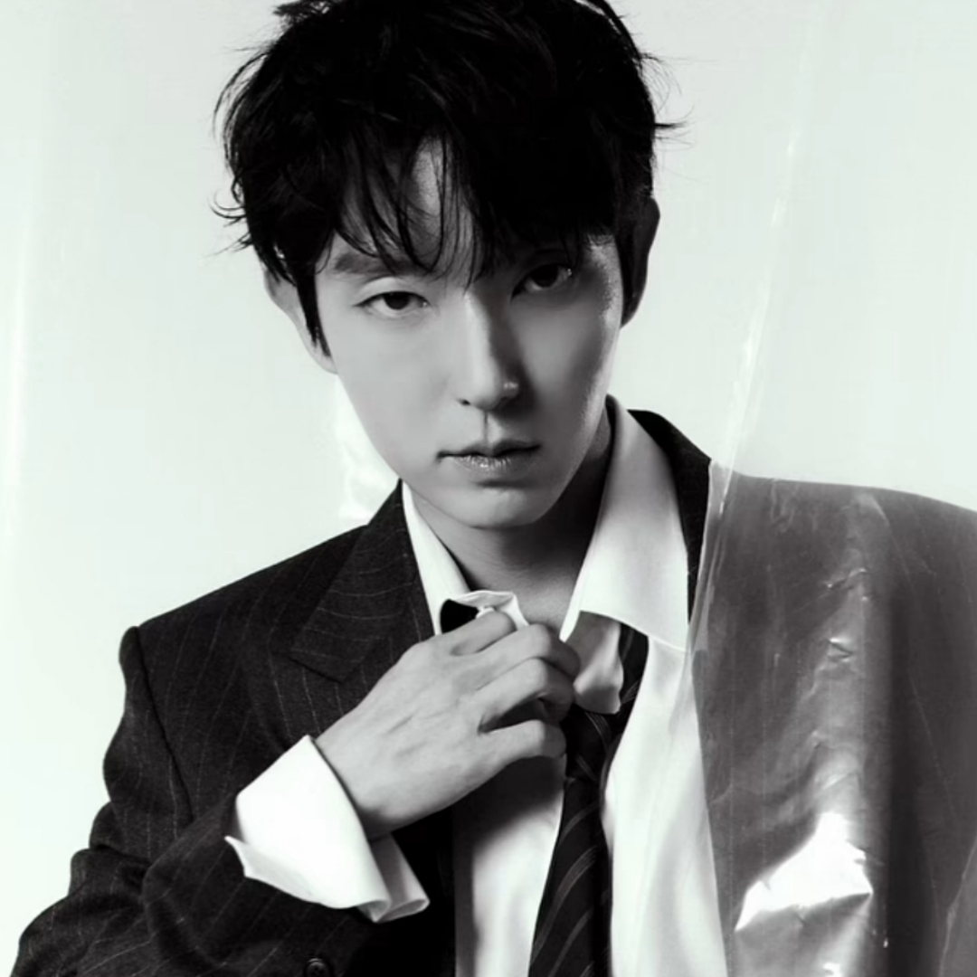 Behind-the-scenes cut of Lee Joongi