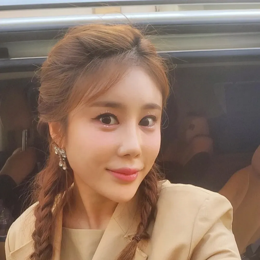 Momen yang diabadikan oleh penggemar Kim Soyou