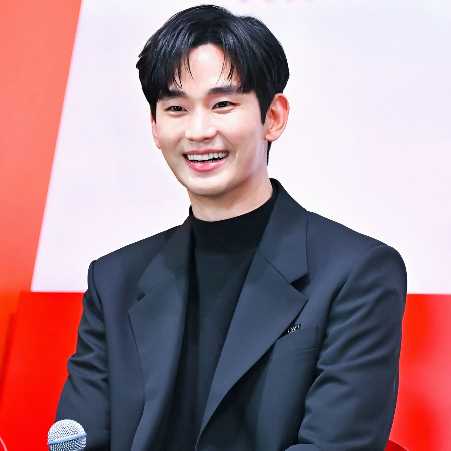Latest photo of Kim Soohyun
