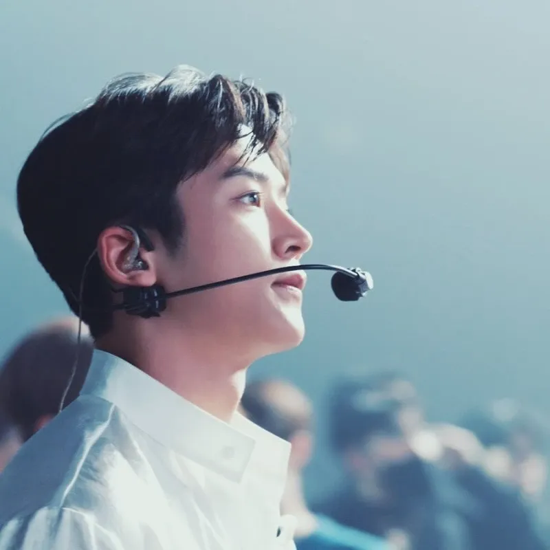 Momen yang diabadikan oleh penggemar Rowoon
