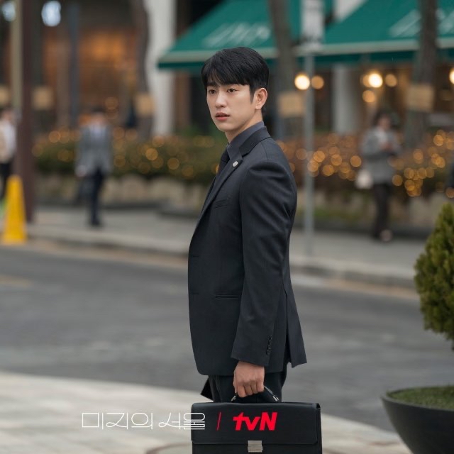 Foto terbaru dari Park Jinyoung