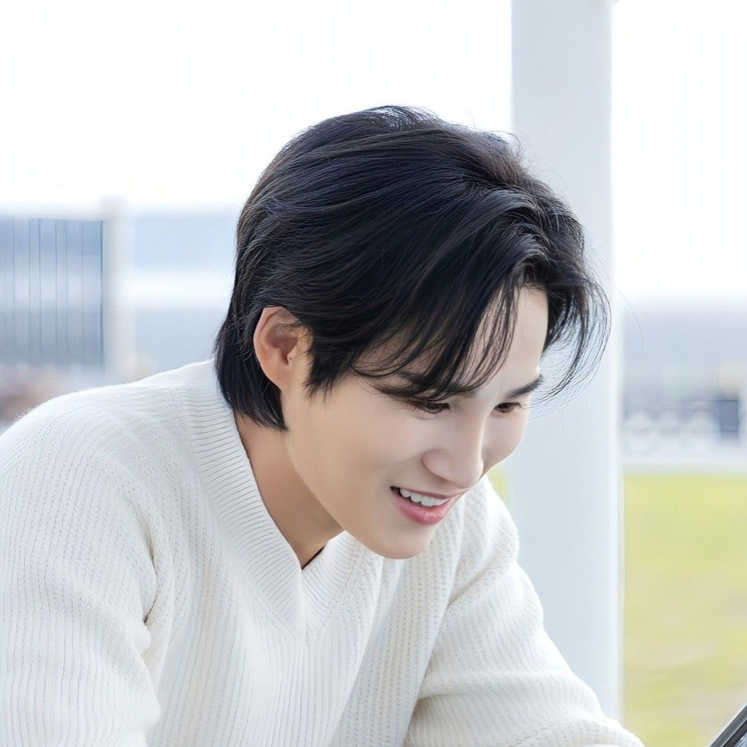 Momen yang diabadikan oleh penggemar Kim Heejae