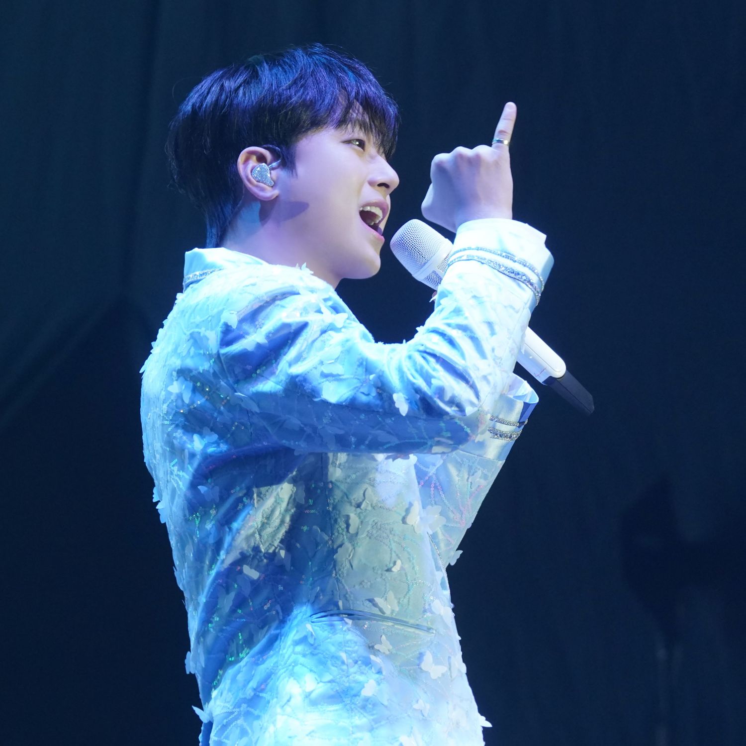 イ・チャンウォンのビハインドカット