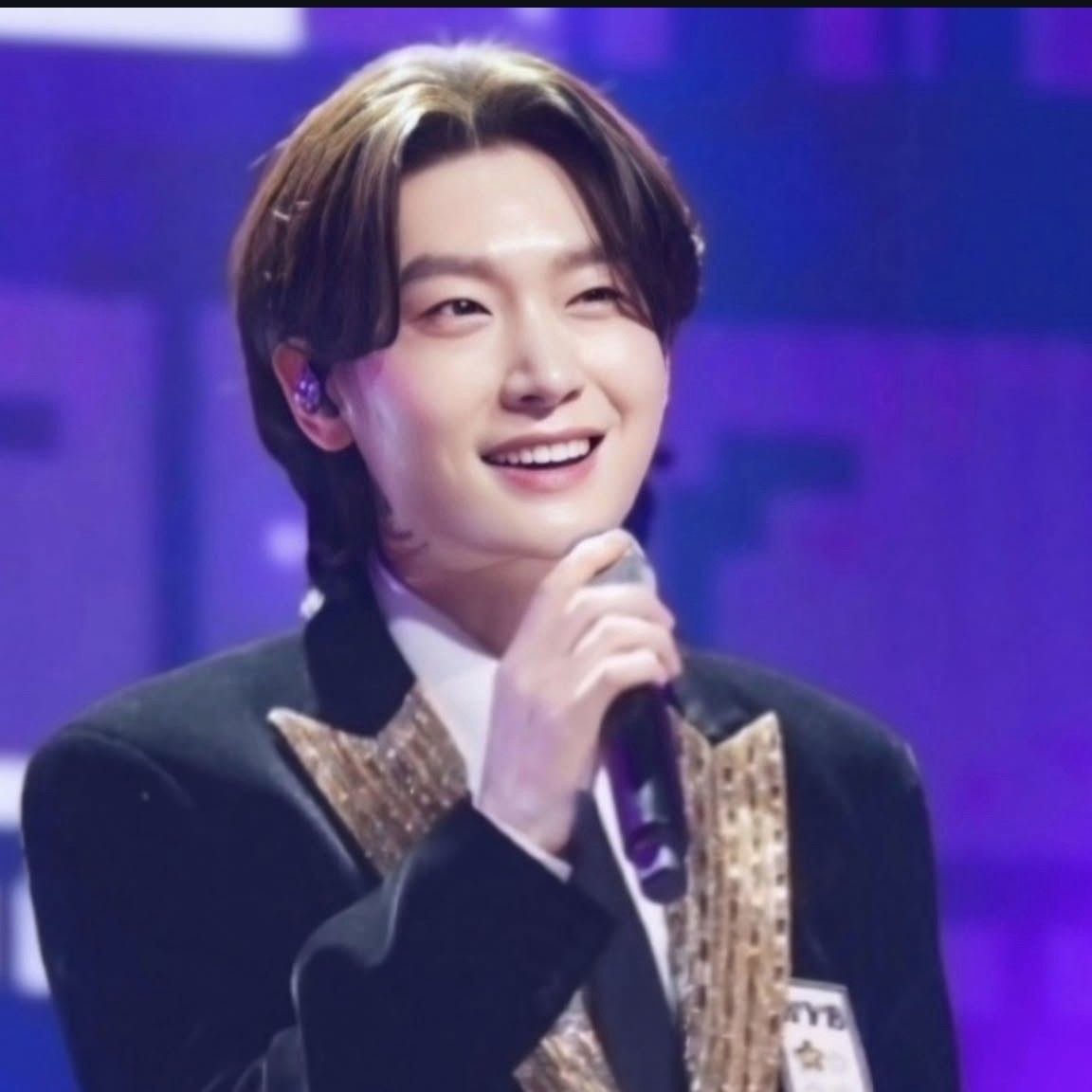 粉丝拍下的Kim Yongbin瞬间