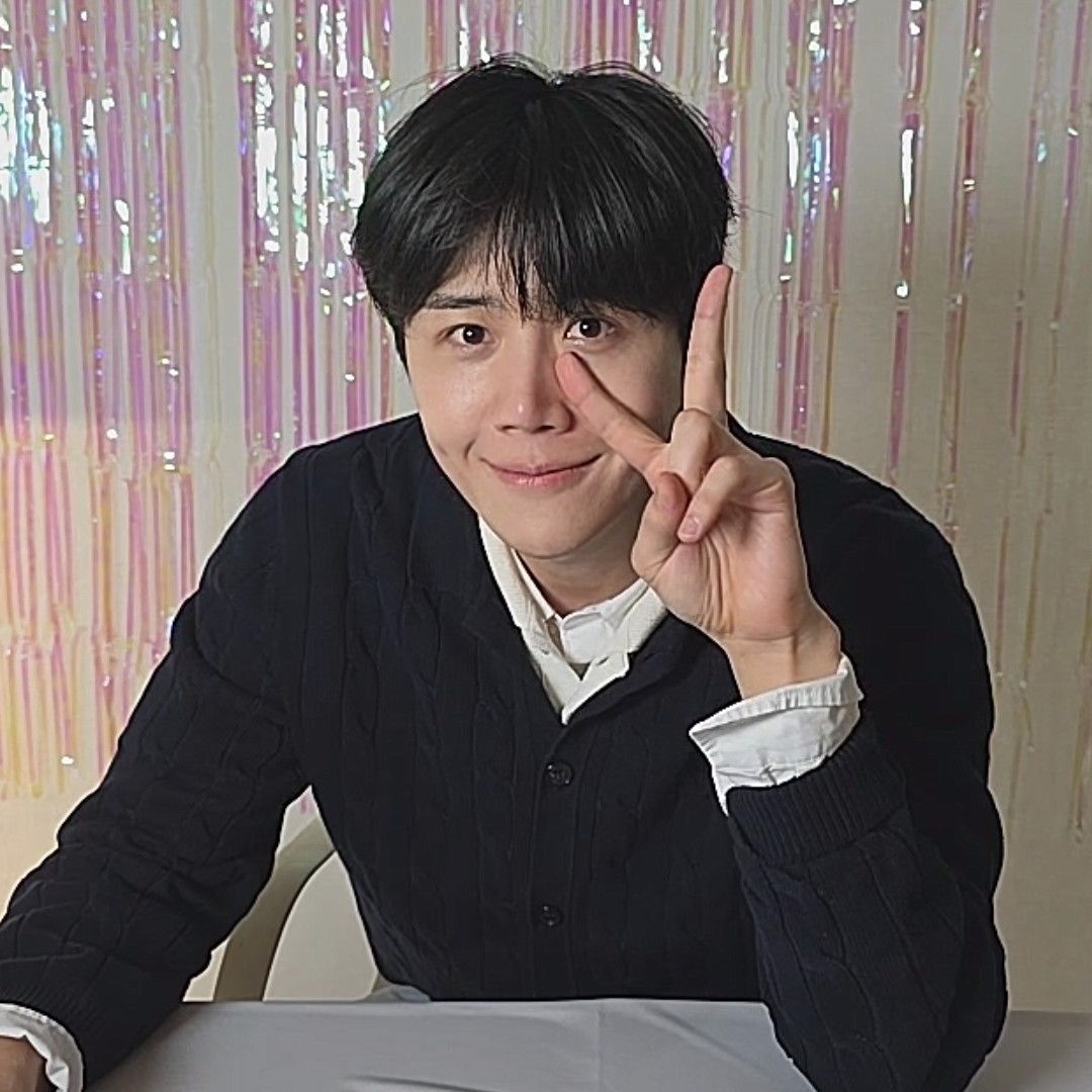 Latest photo of Kim Seonho