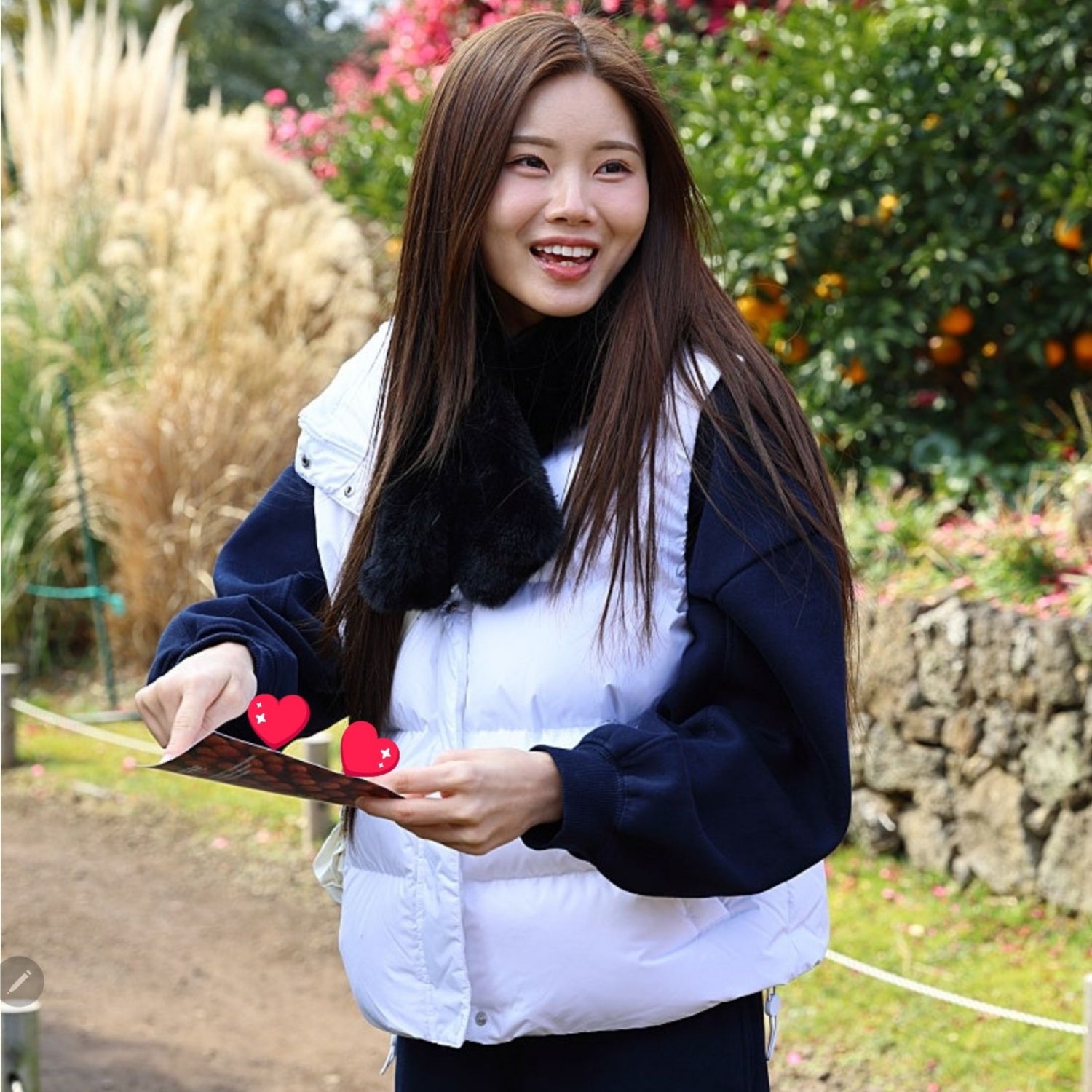 A moment captured by a fan of Bae Ahyeon