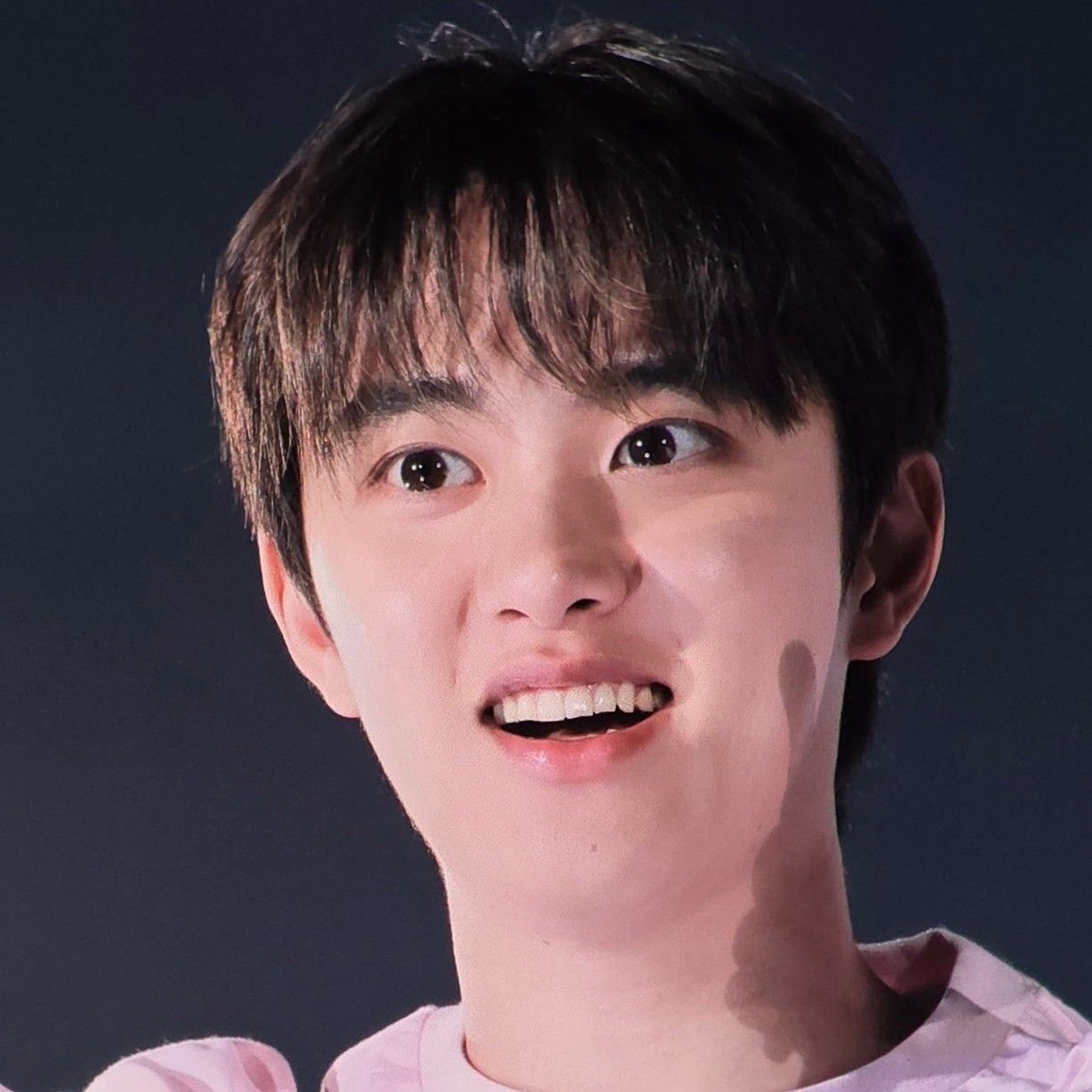 粉絲拍下的都暻秀 (D.O.)瞬間