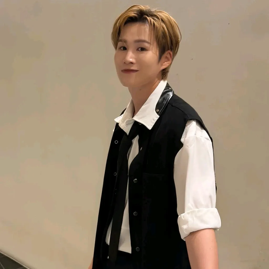 Cuplikan di balik layar dari Kim Heejae