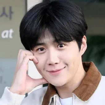 Foto terbaru dari Kim Seonho