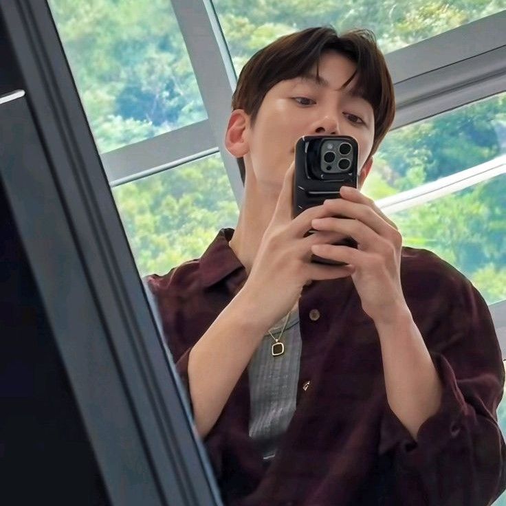 池昌旭的最新照片