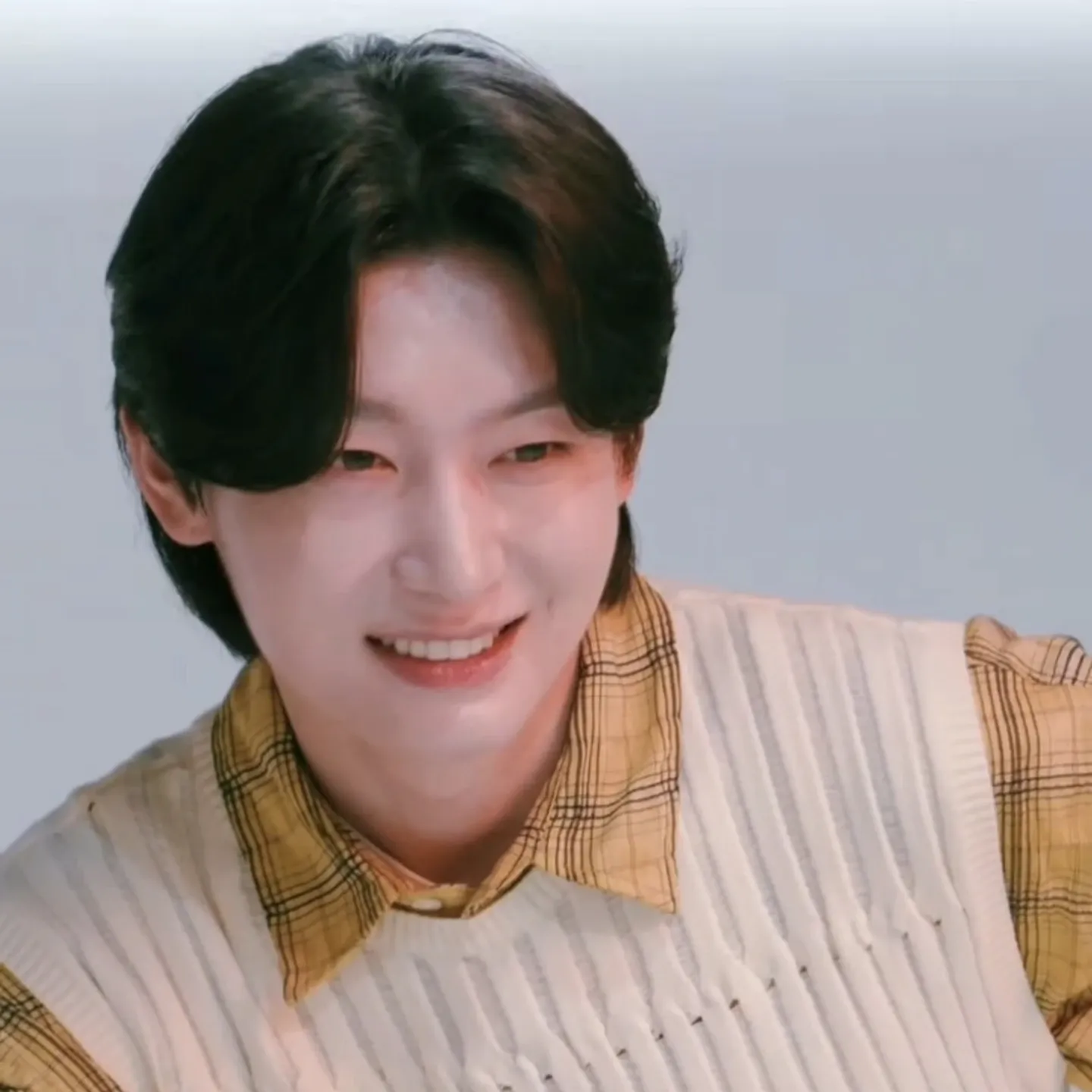 Behind-the-scenes cut of Kim Yongbin