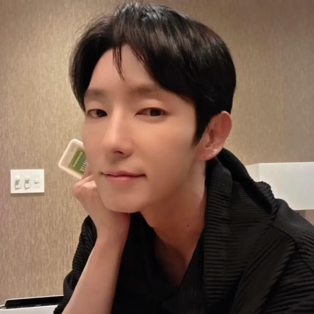 李準基的最新照片