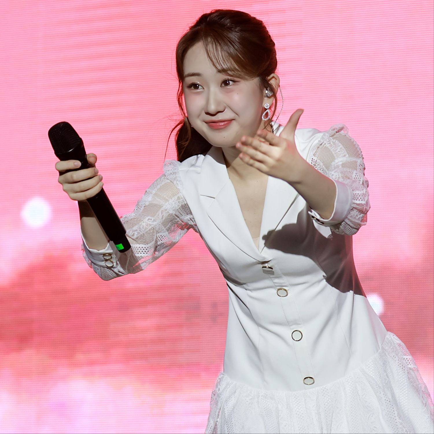 Foto terbaru dari Jeon Yujin