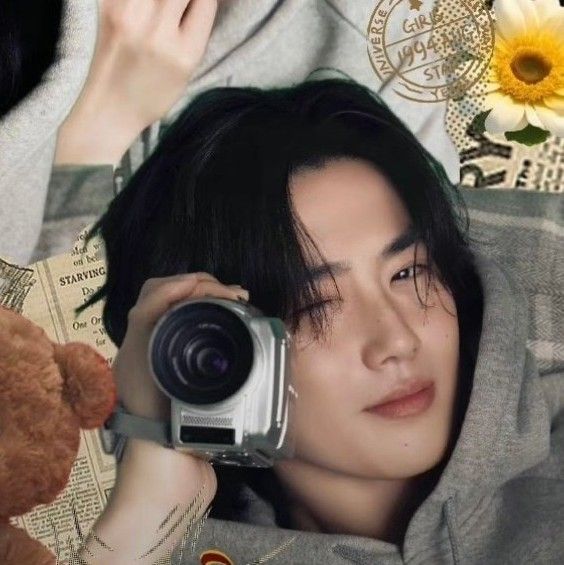 A moment captured by a fan of Suho