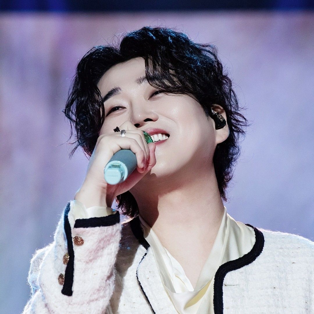 Foto kegiatan terbaru dari Hwang Youngwoong