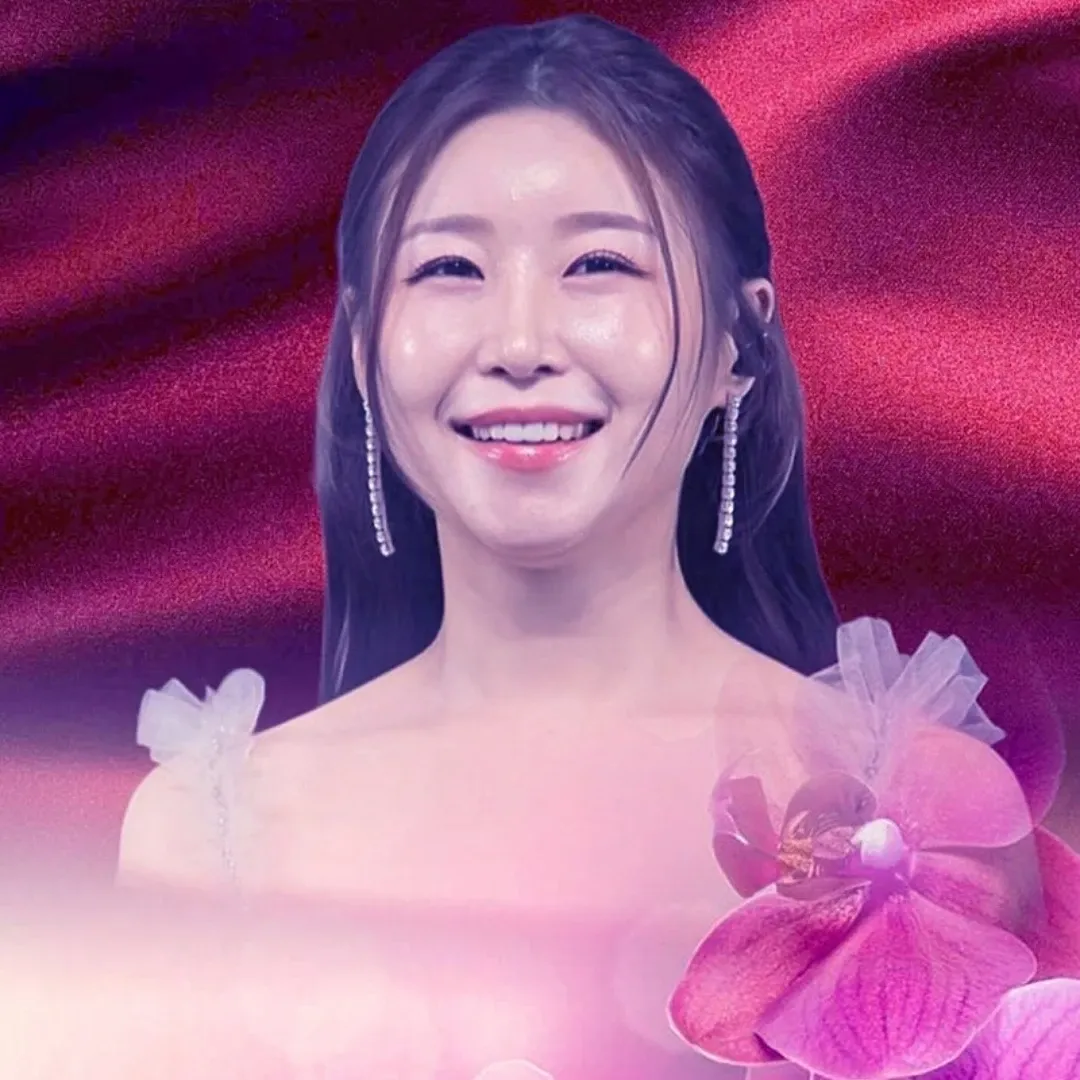 Latest photo of Lee Sona