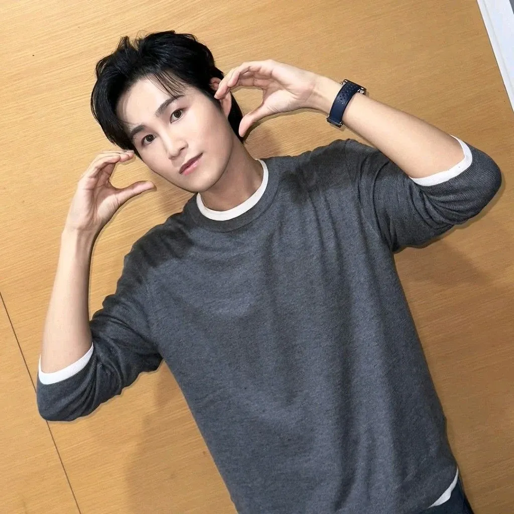 김희재의 비하인드 컷
