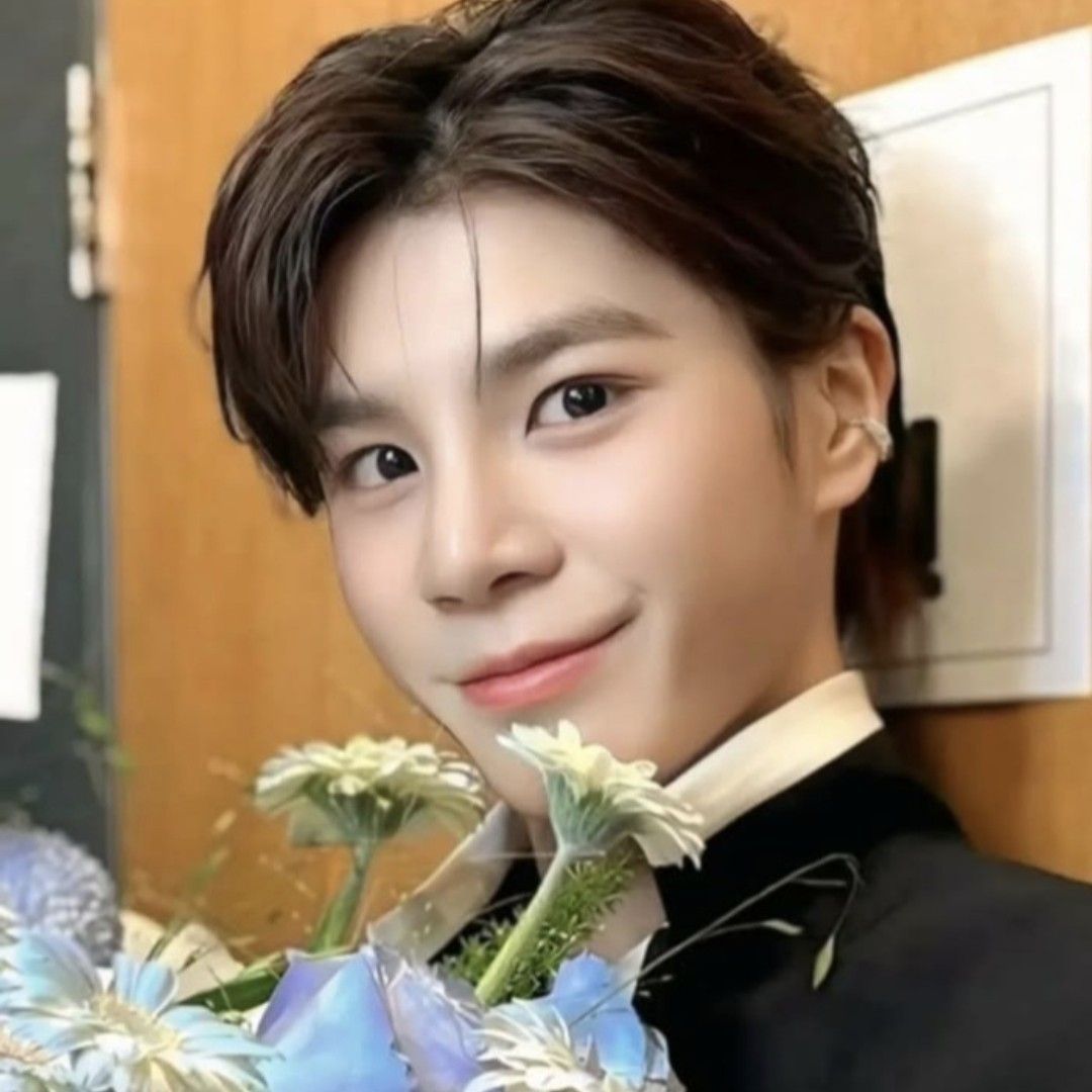 Cuplikan di balik layar dari Jeong Dongwon