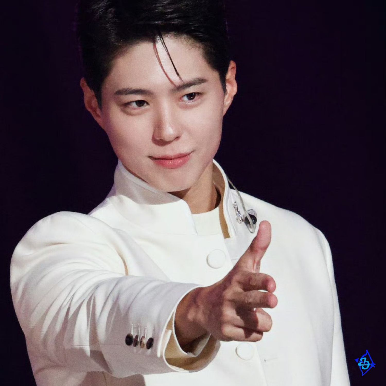 Behind-the-scenes cut of Park Bogum