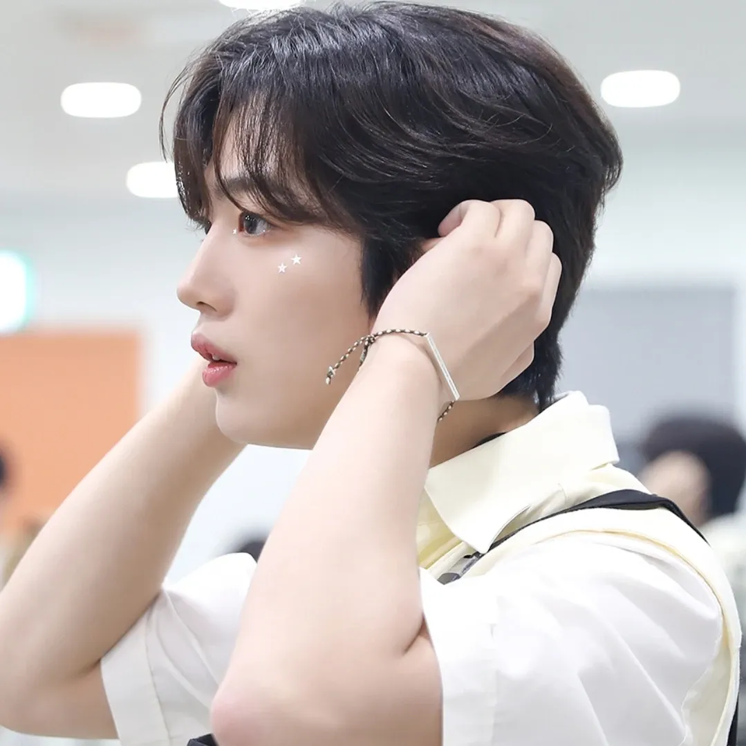Recent activity shot of Kim Yohan
