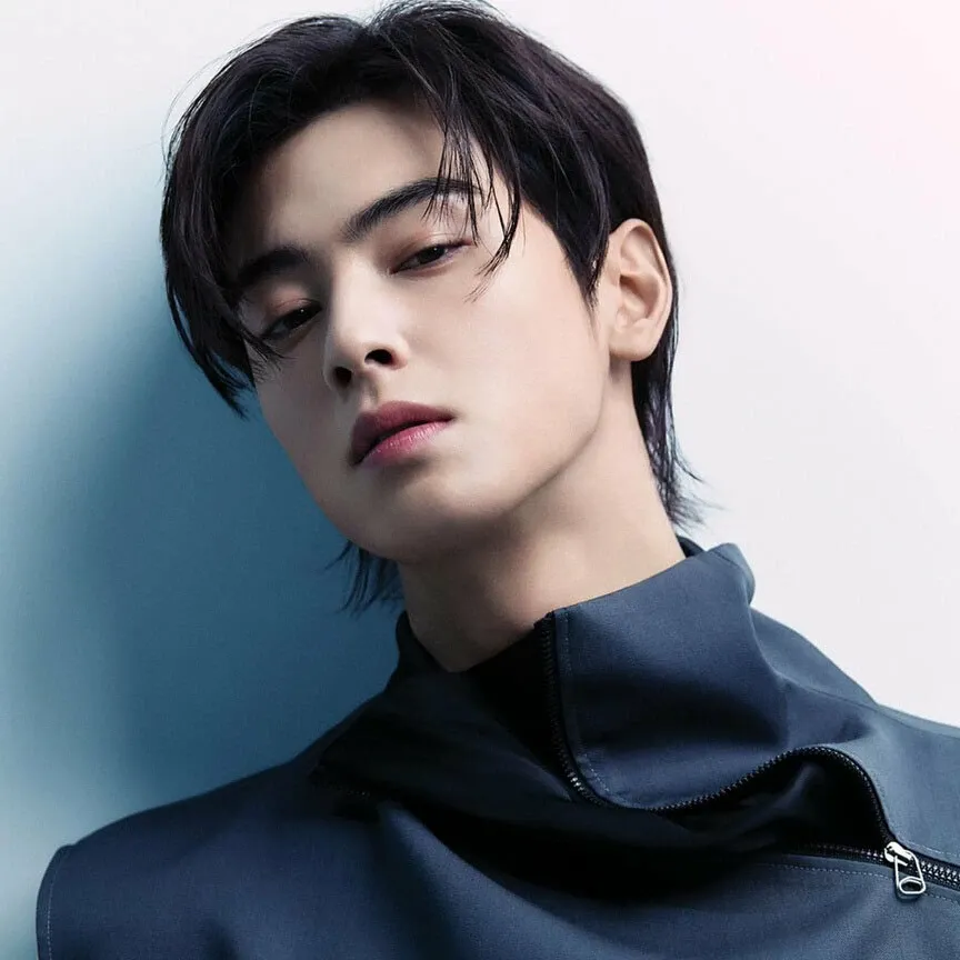 Latest photo of Cha Eunwoo