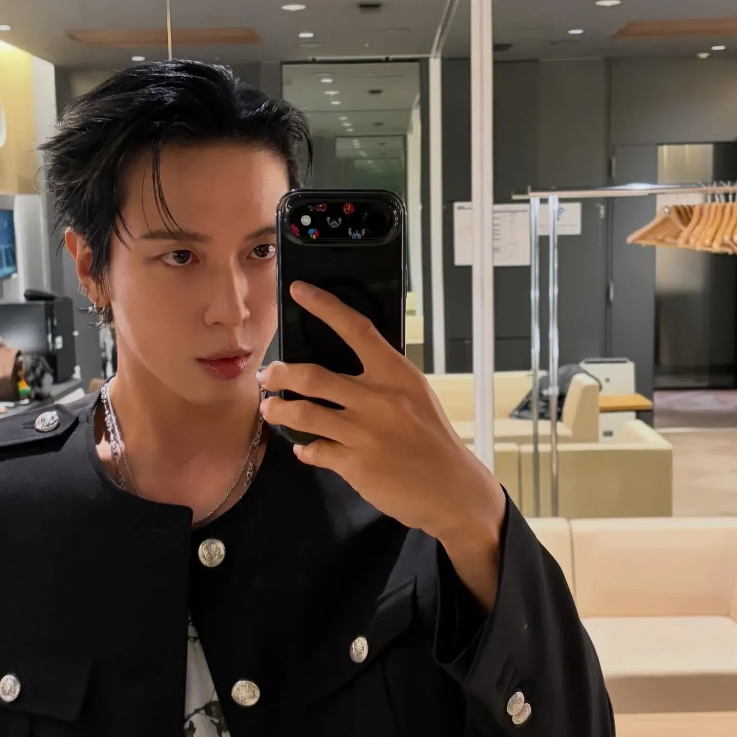 Foto kegiatan terbaru dari Jung Yonghwa