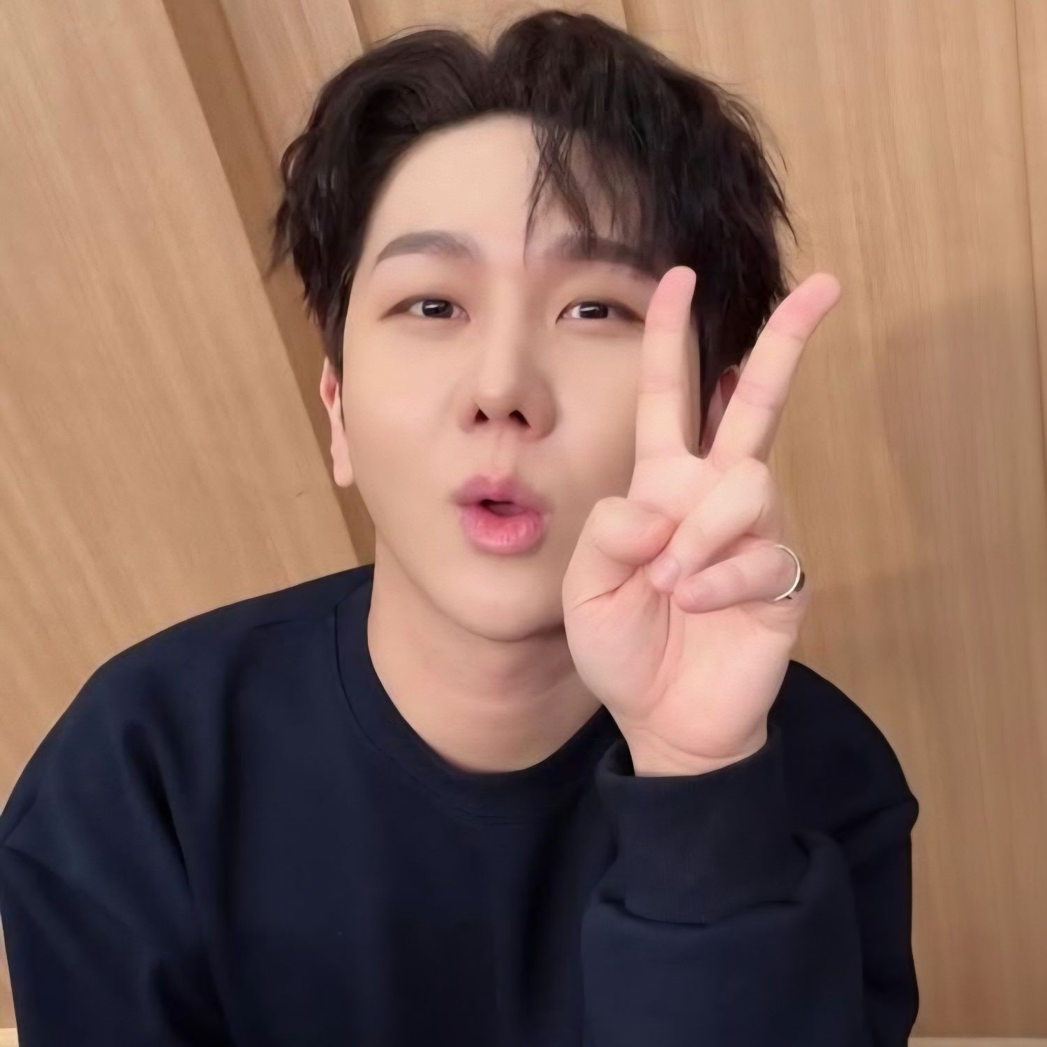 Behind-the-scenes cut of Kim Soochan