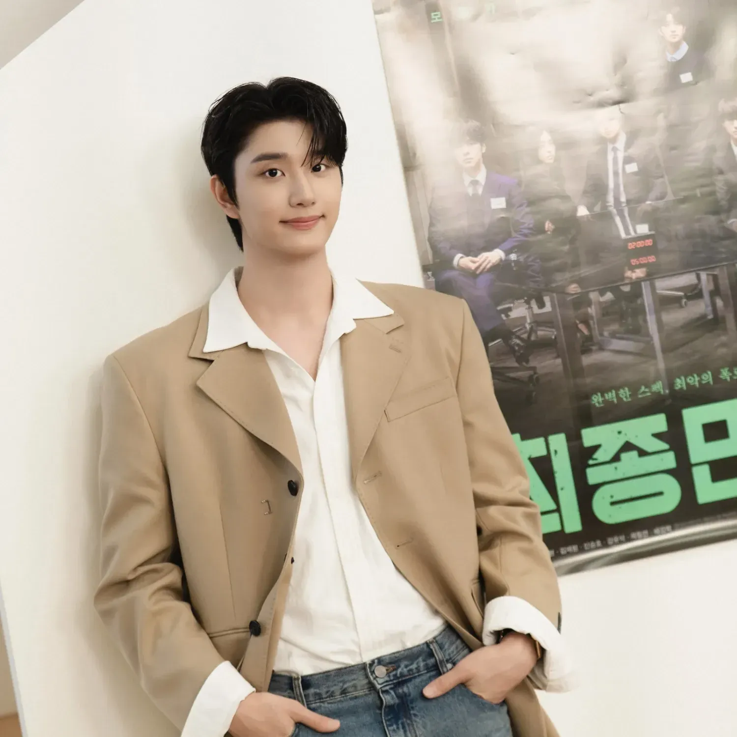 Behind-the-scenes cut of Kim Jaewon