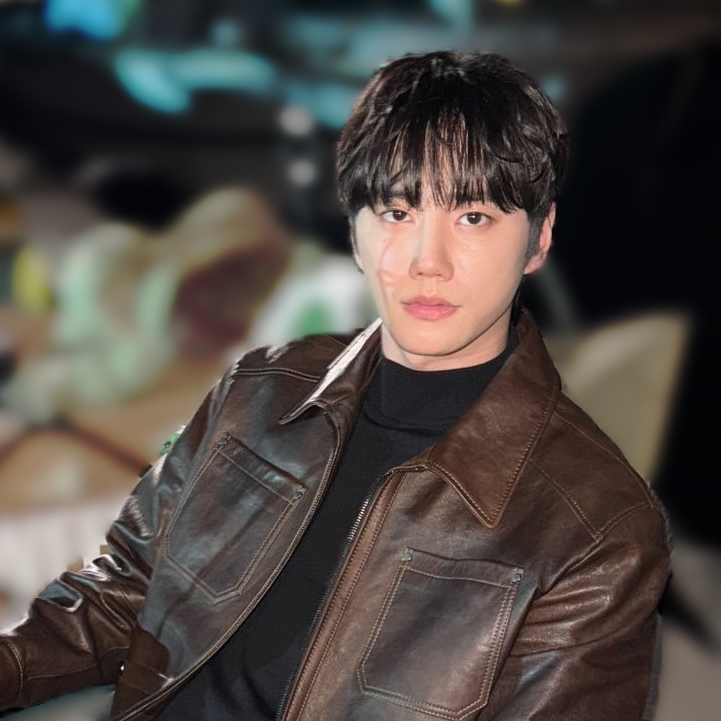 Recent activity shot of Lee Junyoung