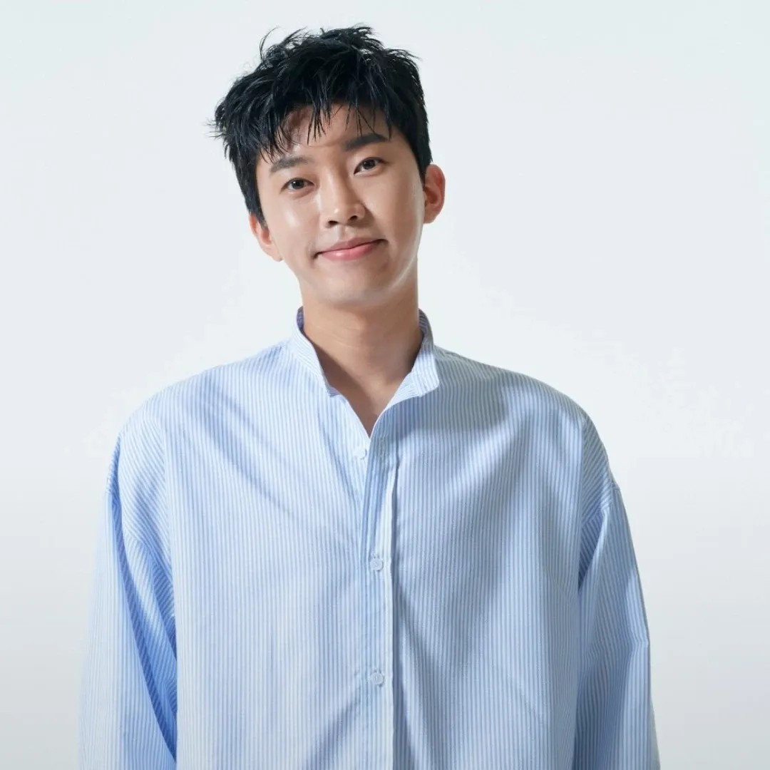 Foto kegiatan terbaru dari Lim Youngwoong