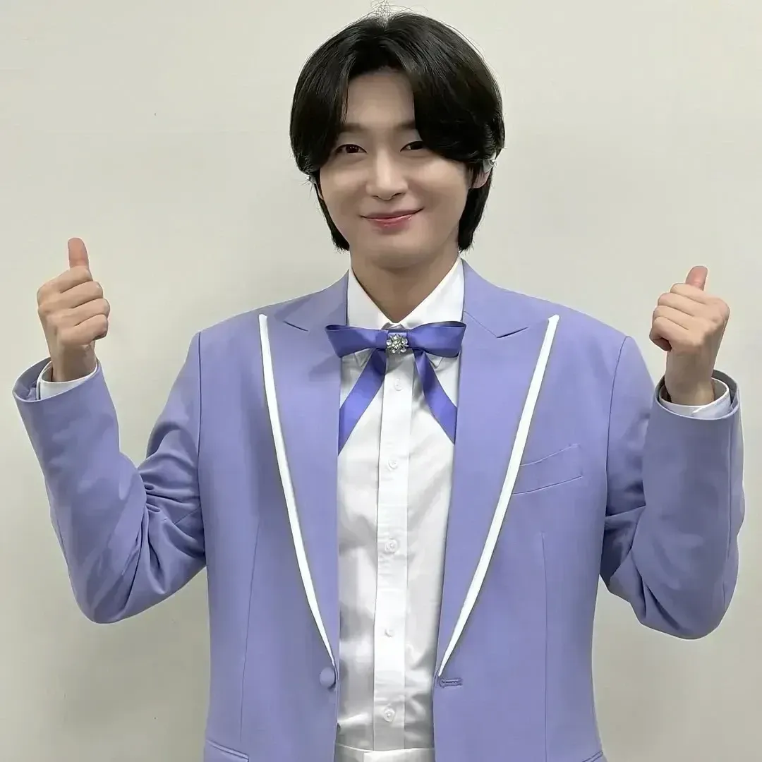 Behind-the-scenes cut of Kim Yongbin