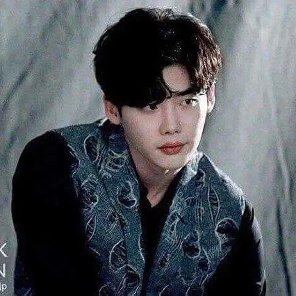 Behind-the-scenes cut of Lee Jongsuk
