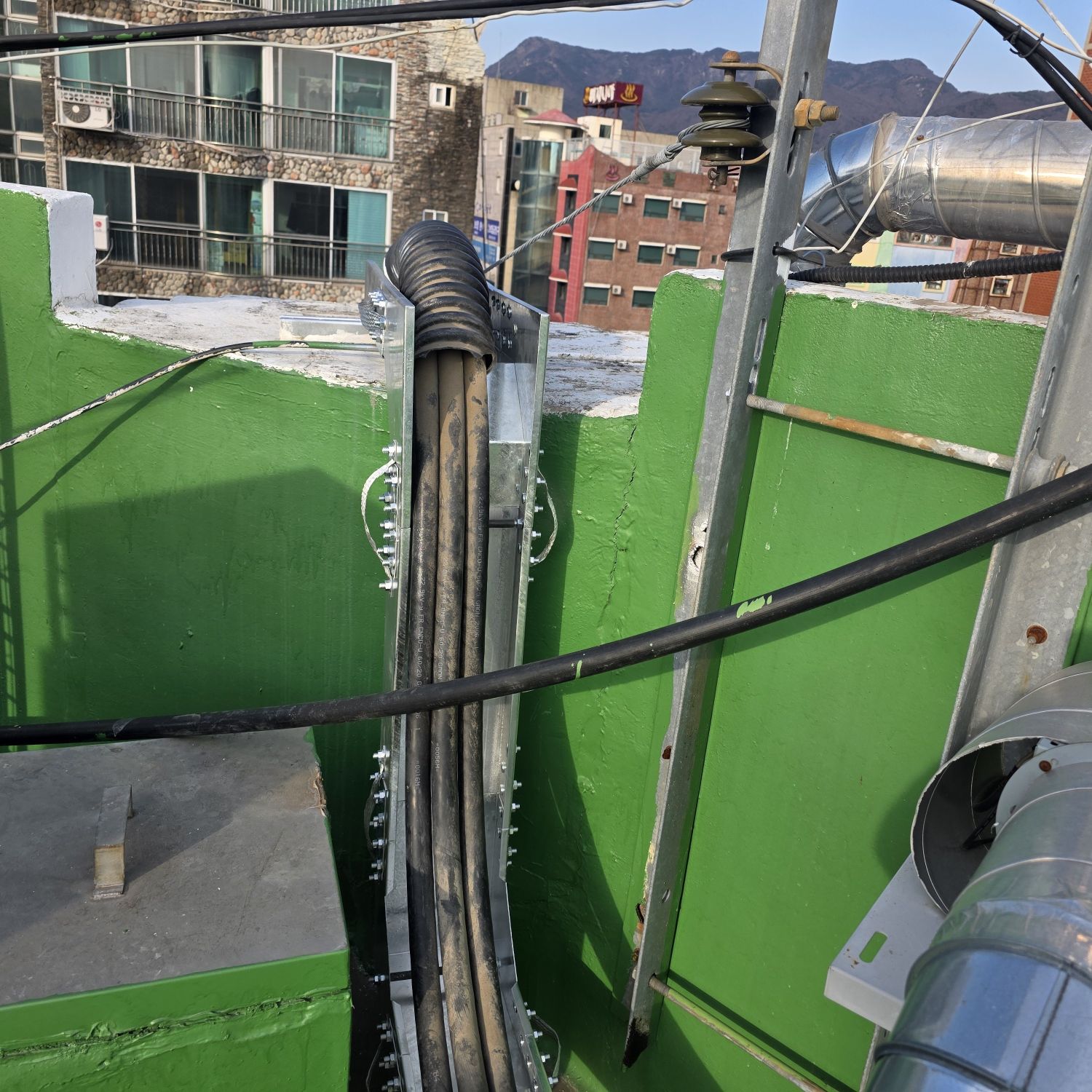 李燦元的幕後花絮