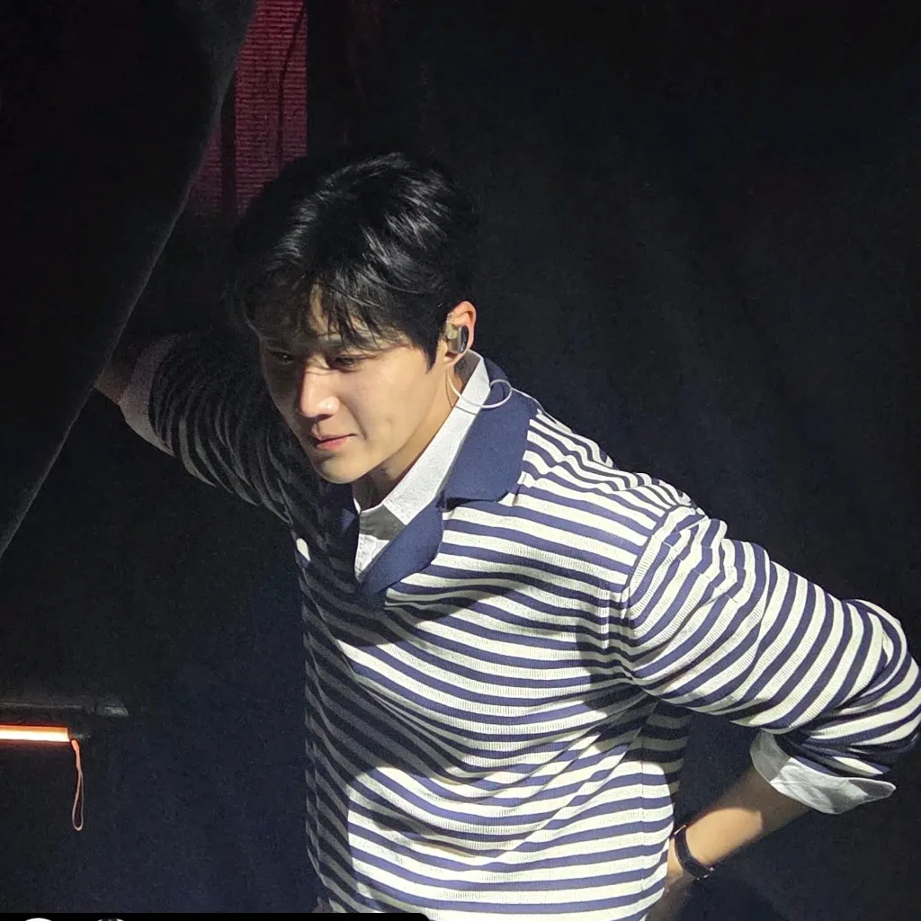 A moment captured by a fan of Kim Seonho