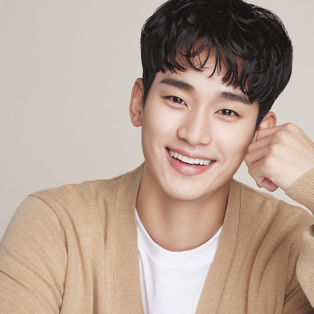 Behind-the-scenes cut of Kim Soohyun