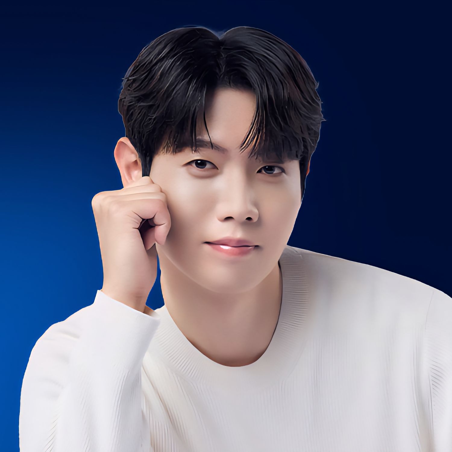 Latest photo of Son Taejin