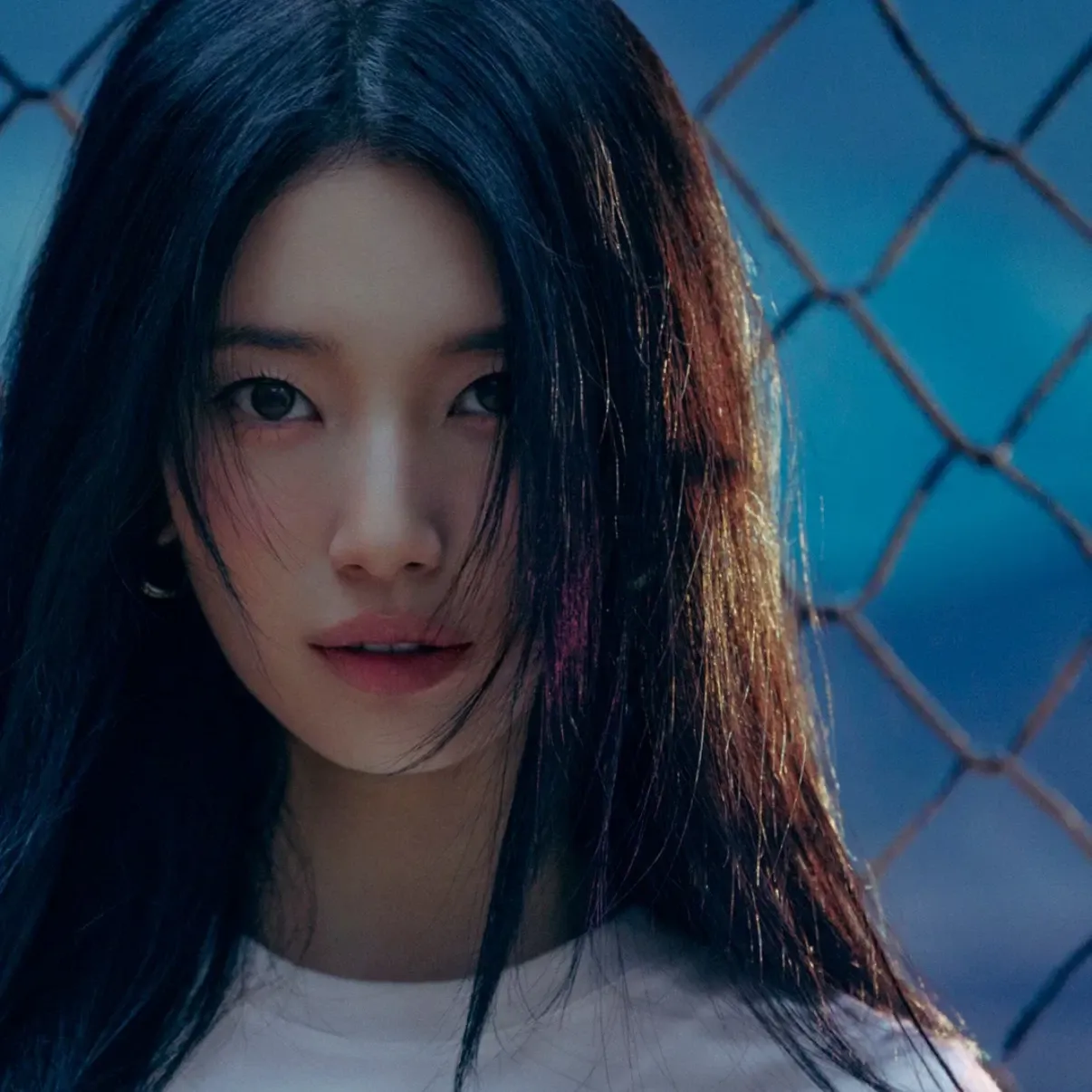 Behind-the-scenes cut of Bae Suzy
