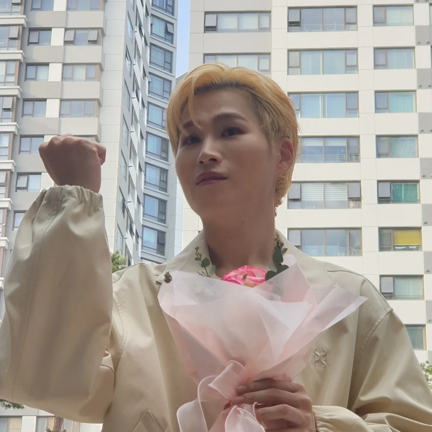 金熙栽的最新照片