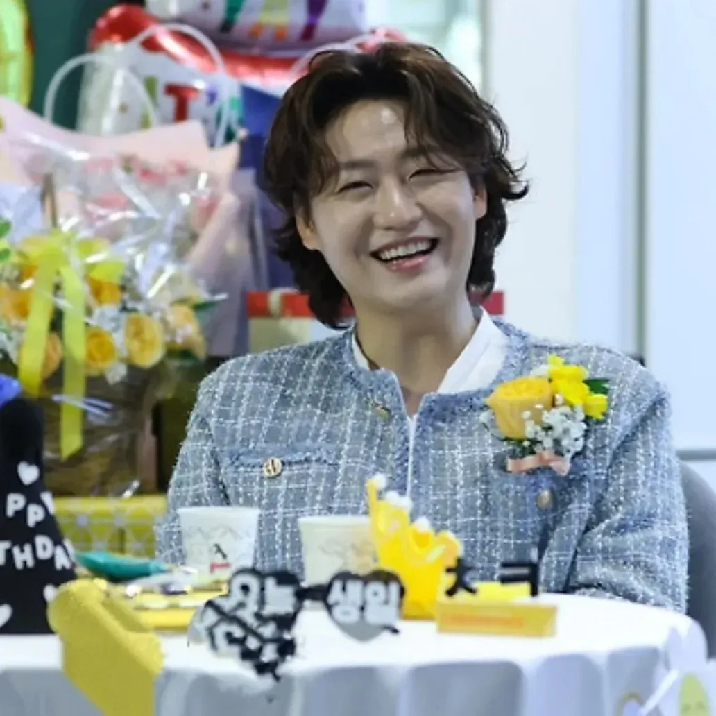 Recent activity shot of Min Soohyun