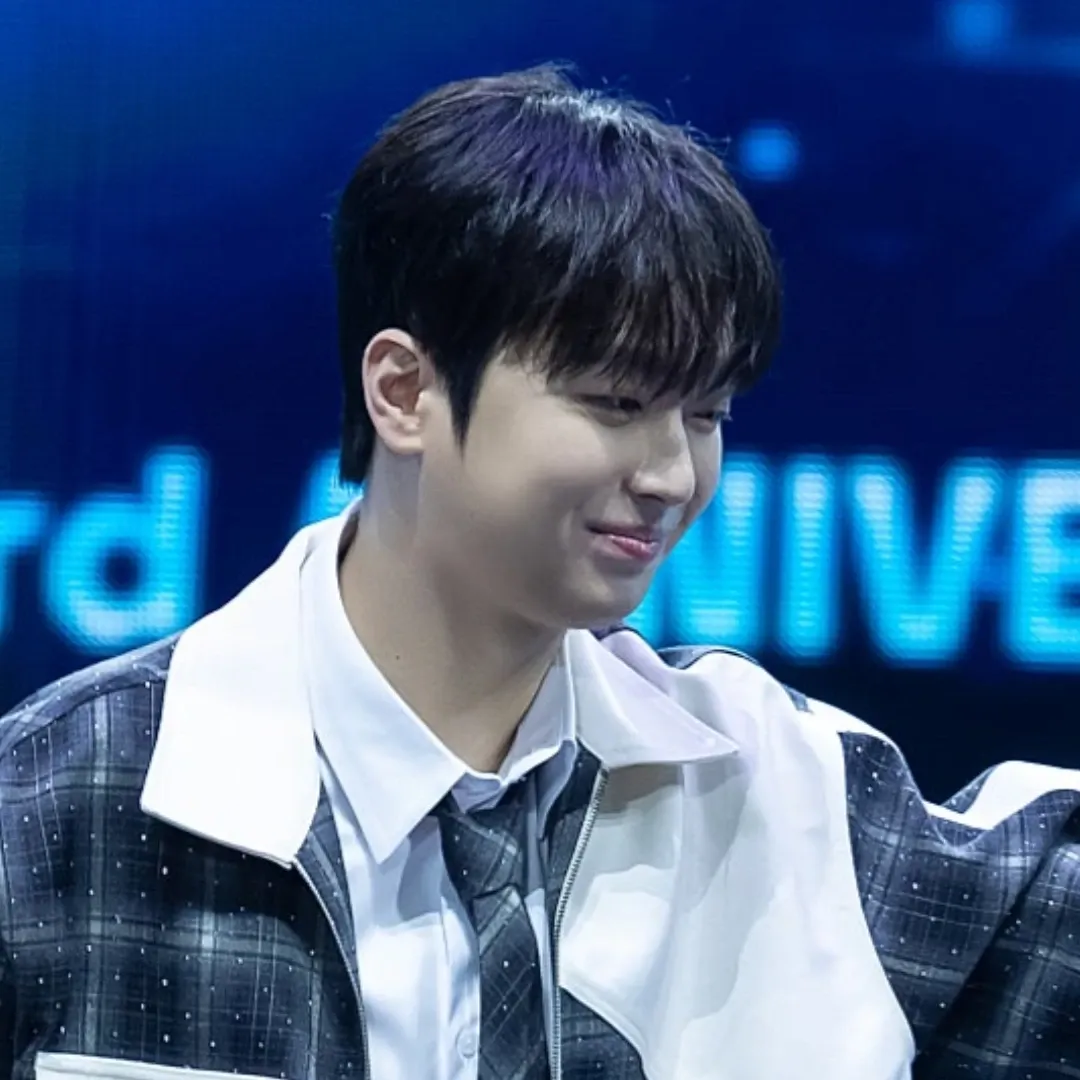 Foto terbaru dari Lee Chanwon