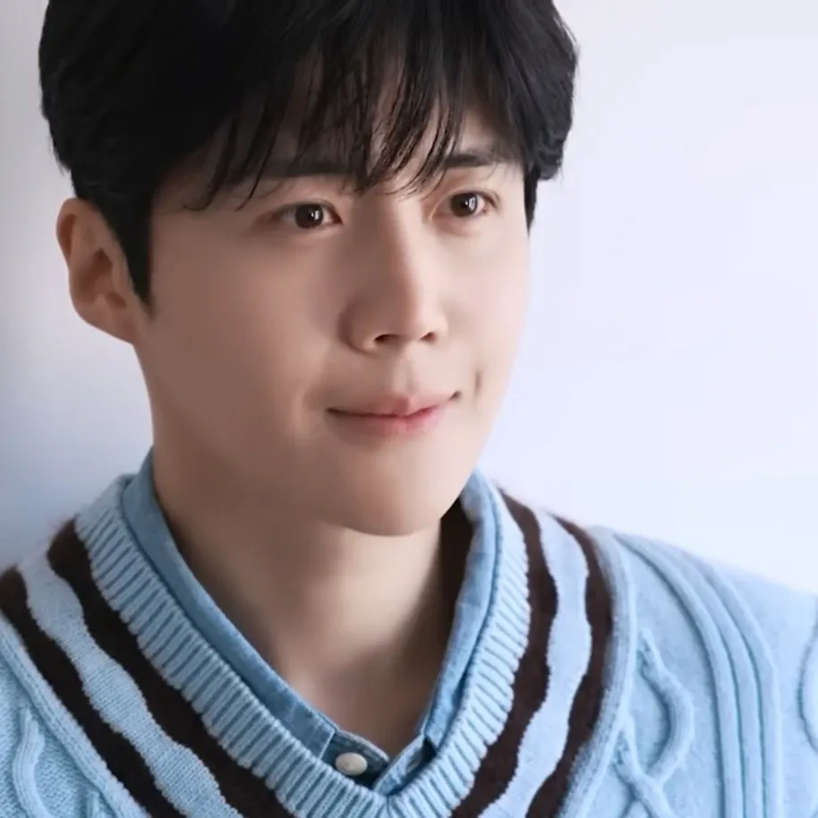 Foto kegiatan terbaru dari Kim Seonho