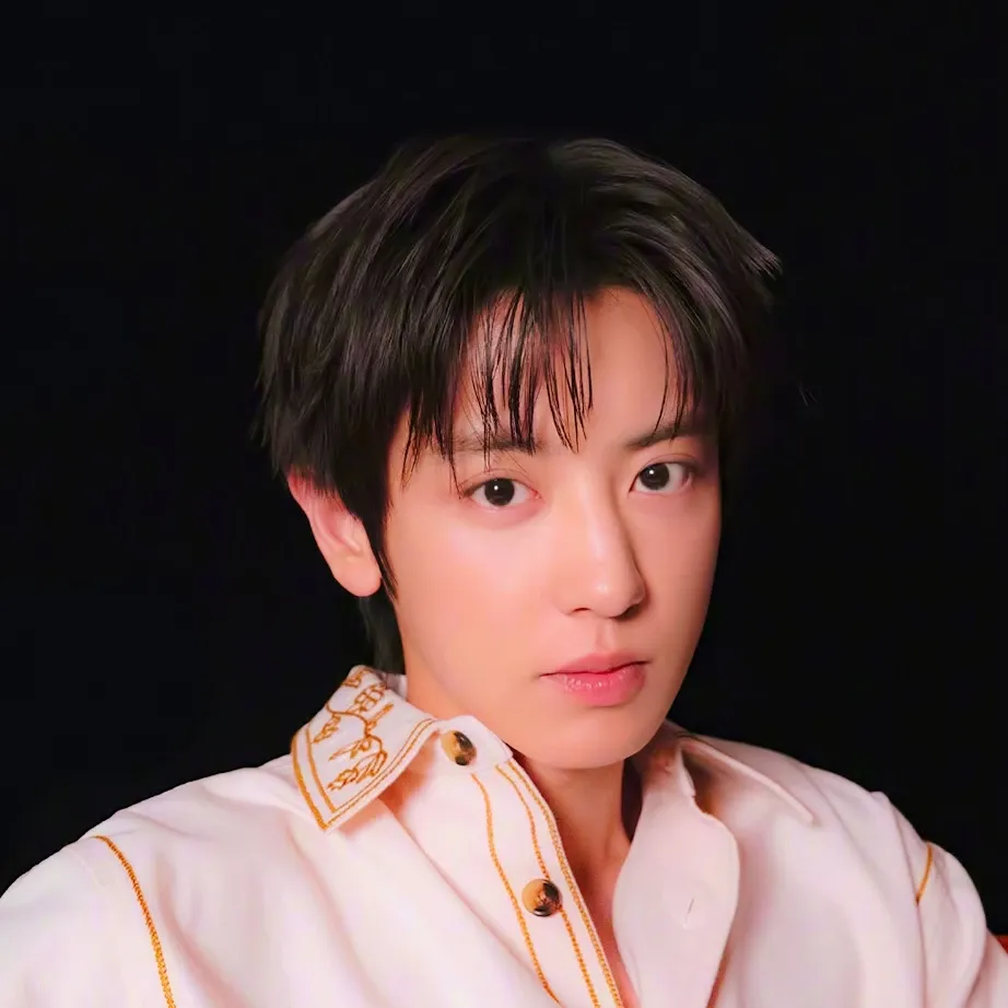 Latest photo of Chanyeol