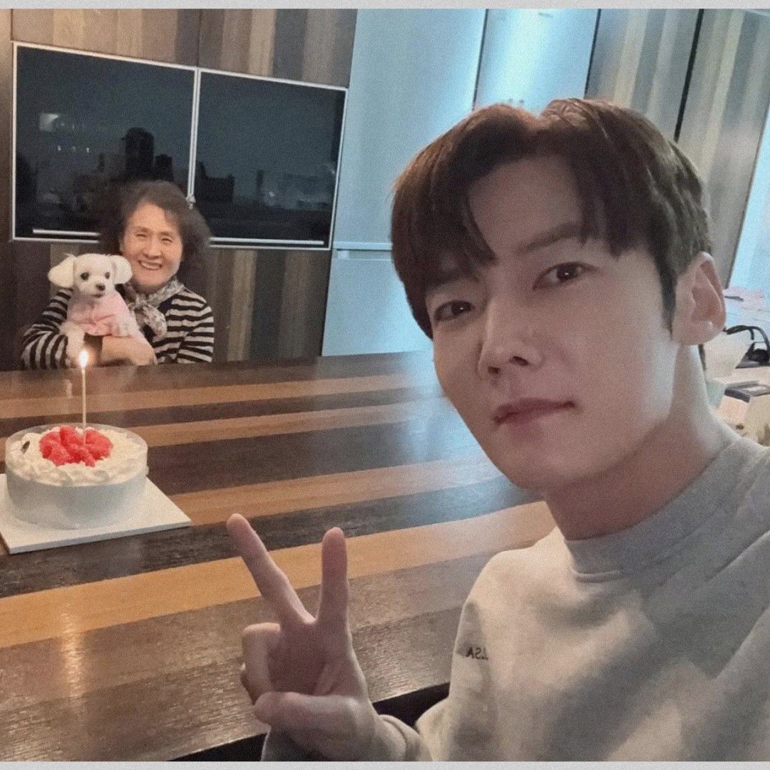 Recent activity shot of Choi Jinhyuk