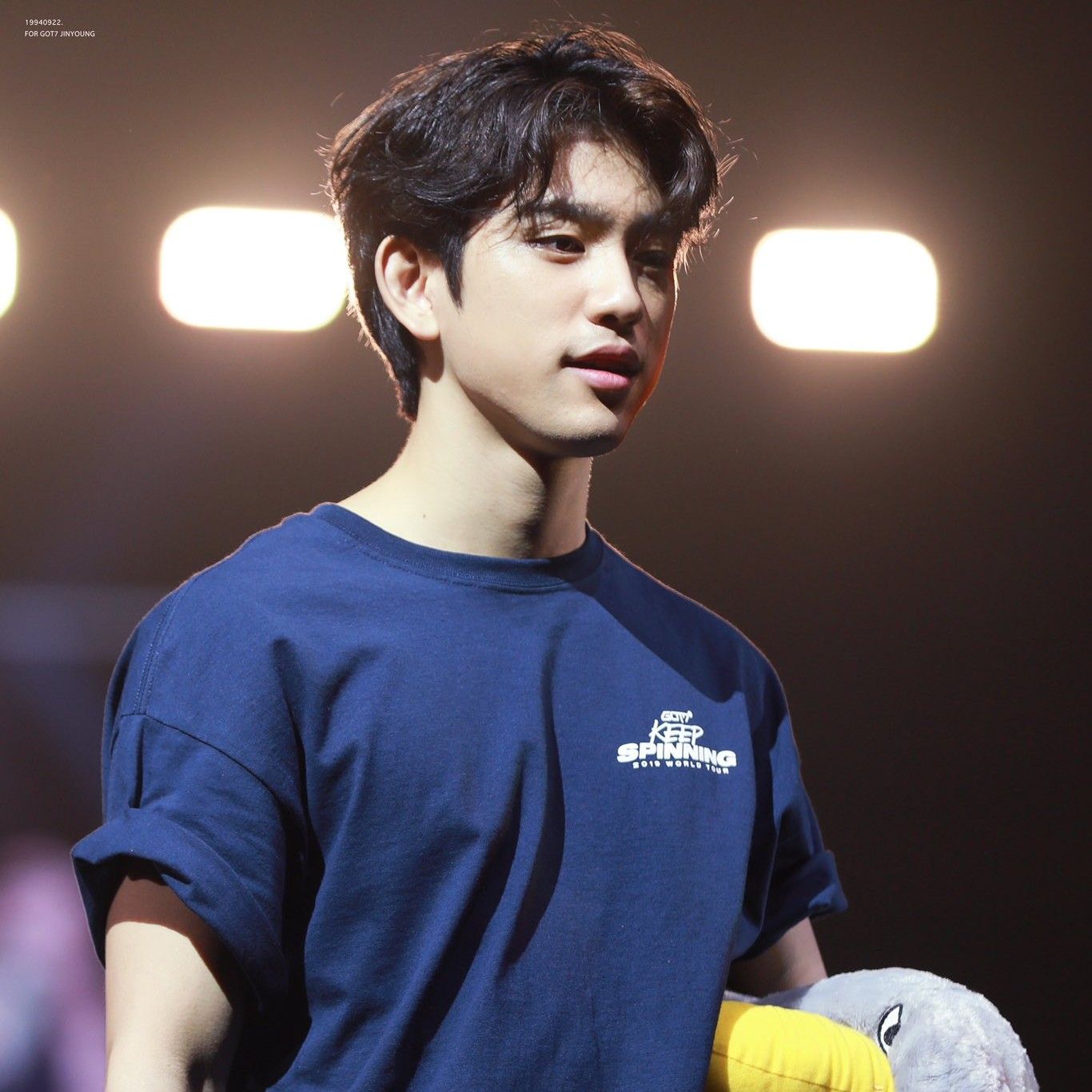 A moment captured by a fan of Park Jinyoung