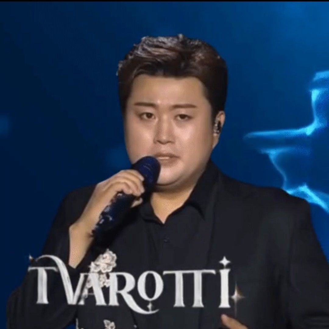 Momen yang diabadikan oleh penggemar Kim Hojoong