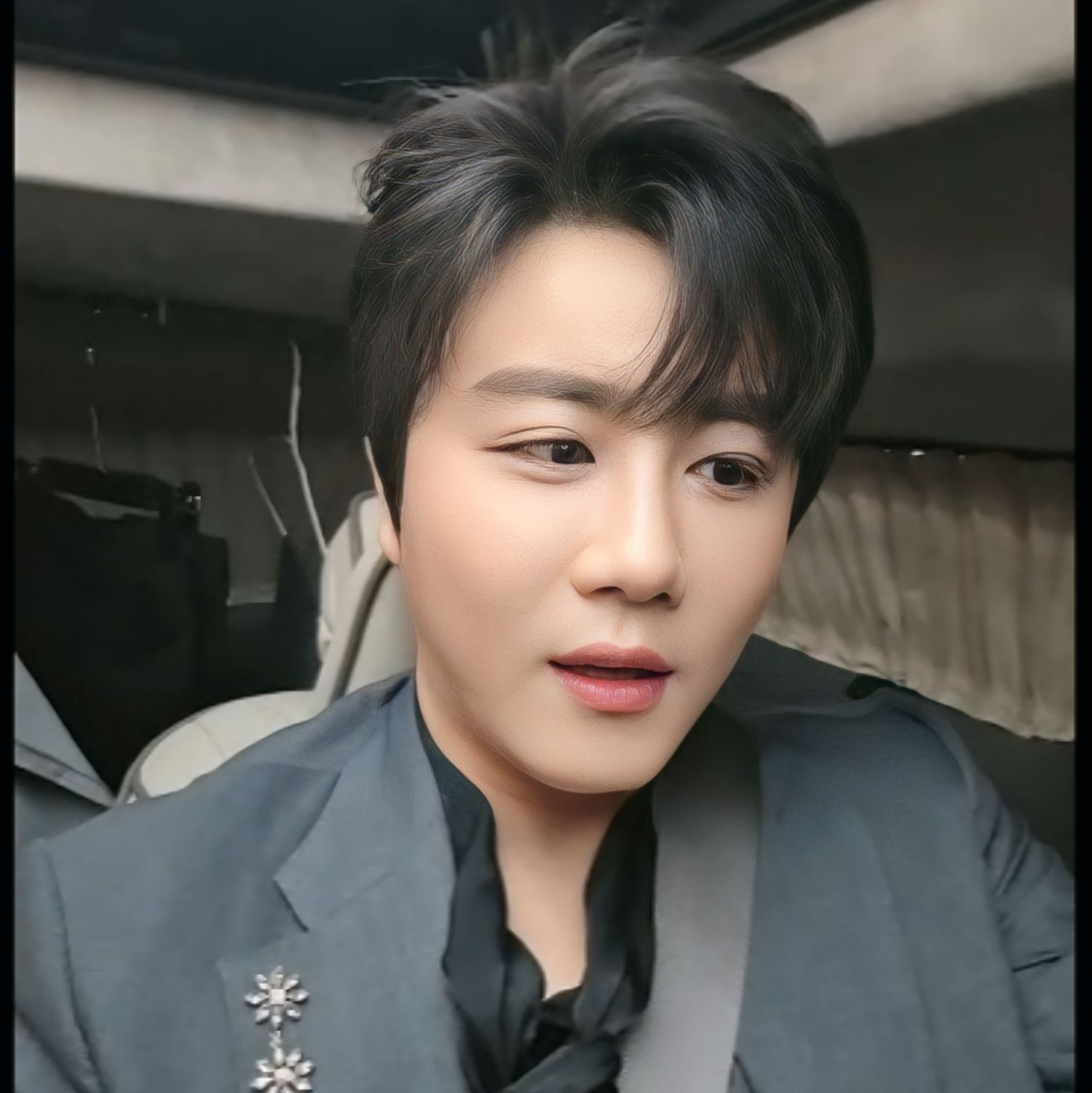 Behind-the-scenes cut of Jin Haesung