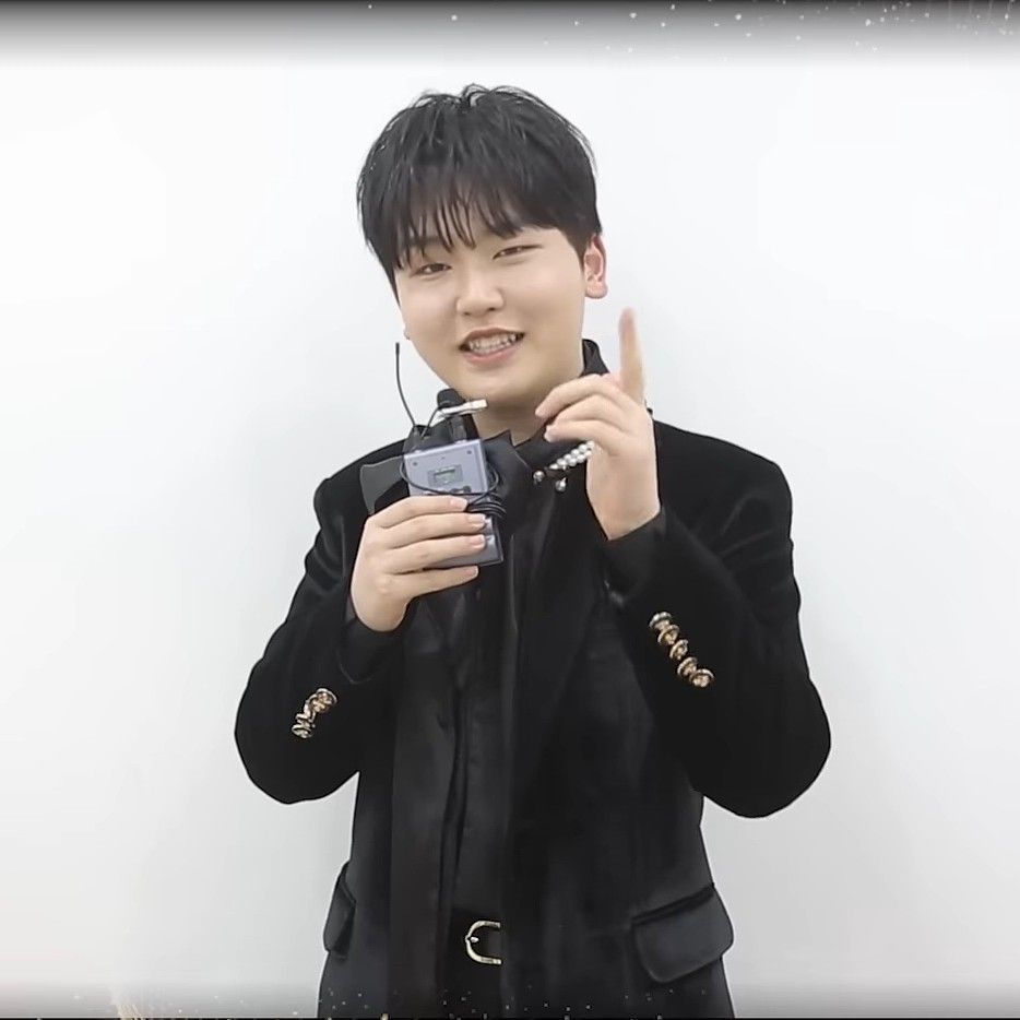 Recent activity shot of Park Sungon