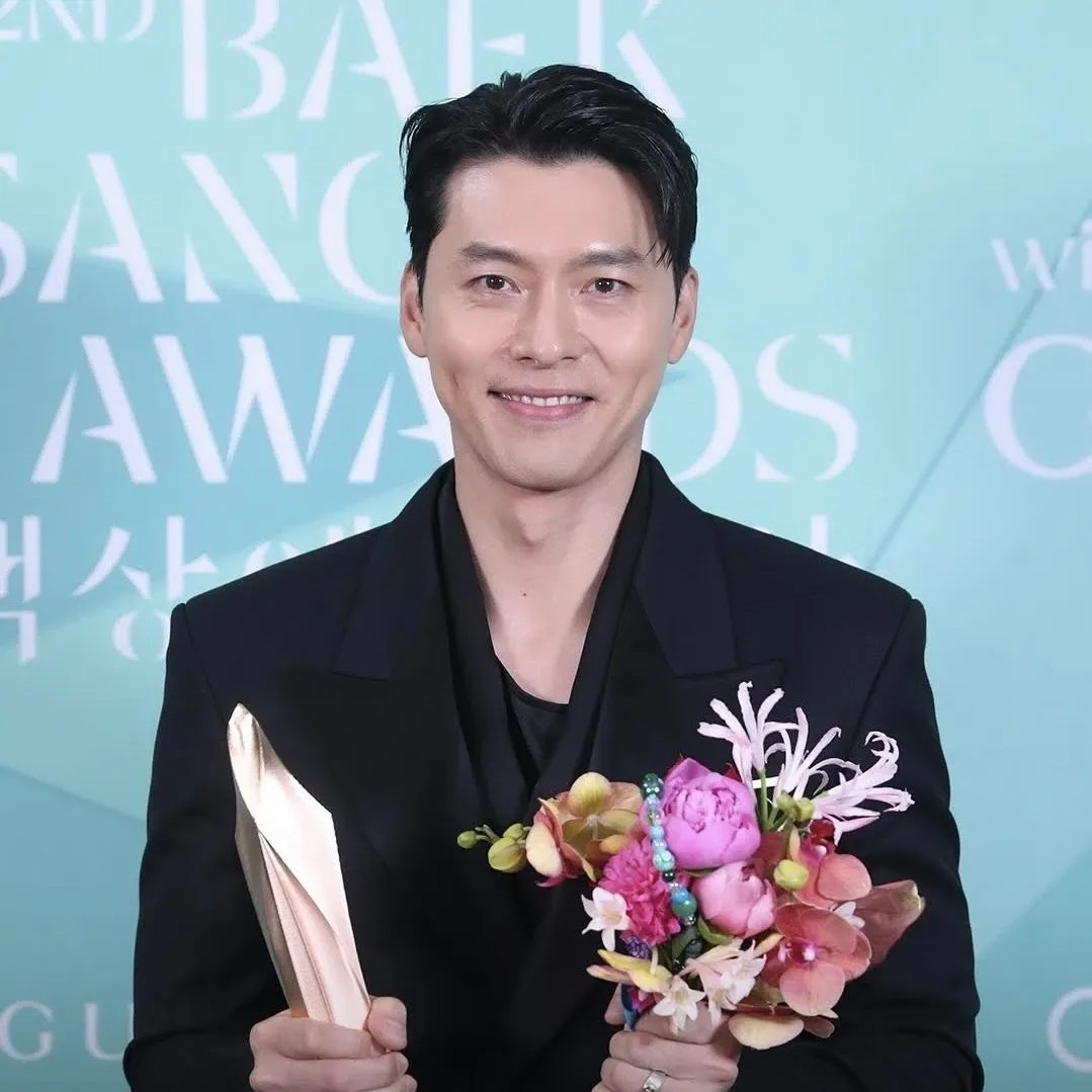 Foto terbaru dari Hyun Bin