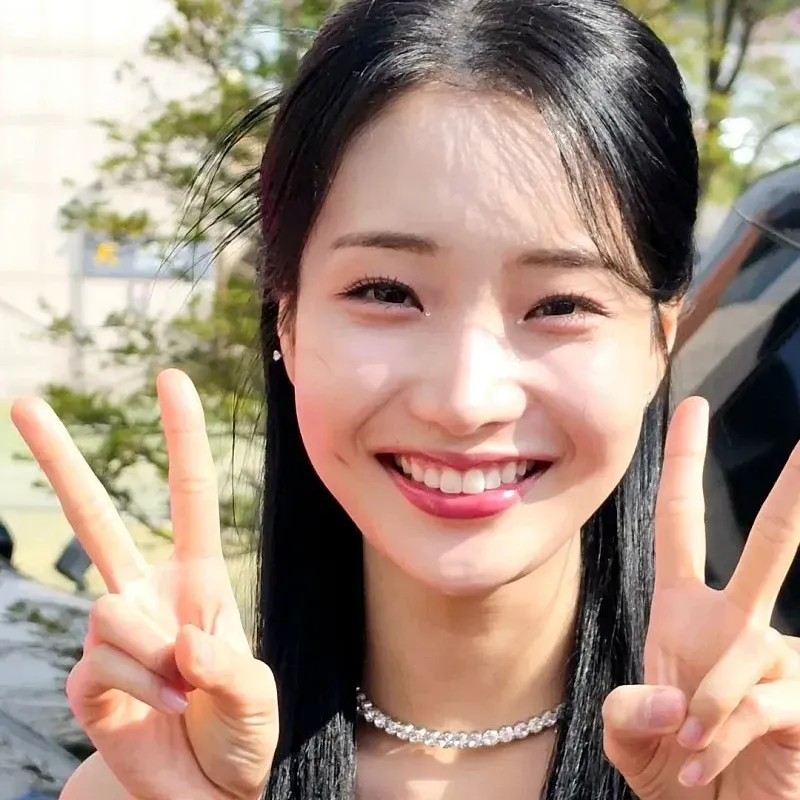 A moment captured by a fan of Kim Soyeon (2004)
