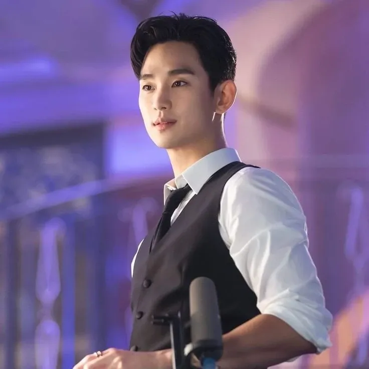 Behind-the-scenes cut of Kim Soohyun